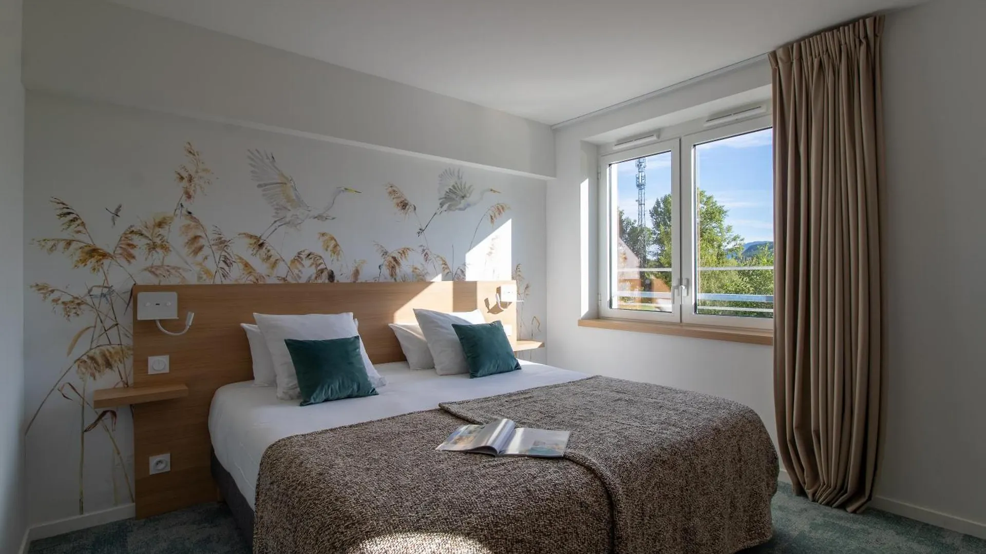 Shana Hotel & Residence Chanaz