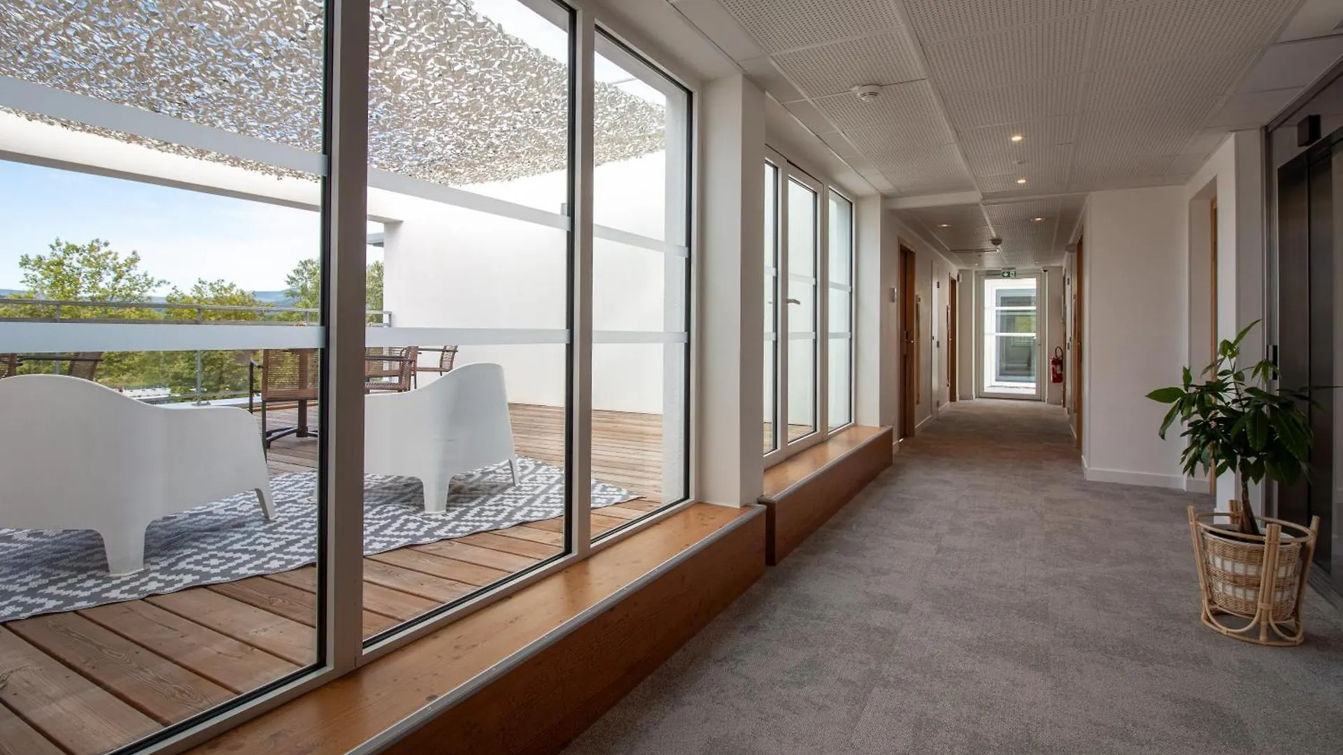Shana Hotel & Residence Chanaz 3*,