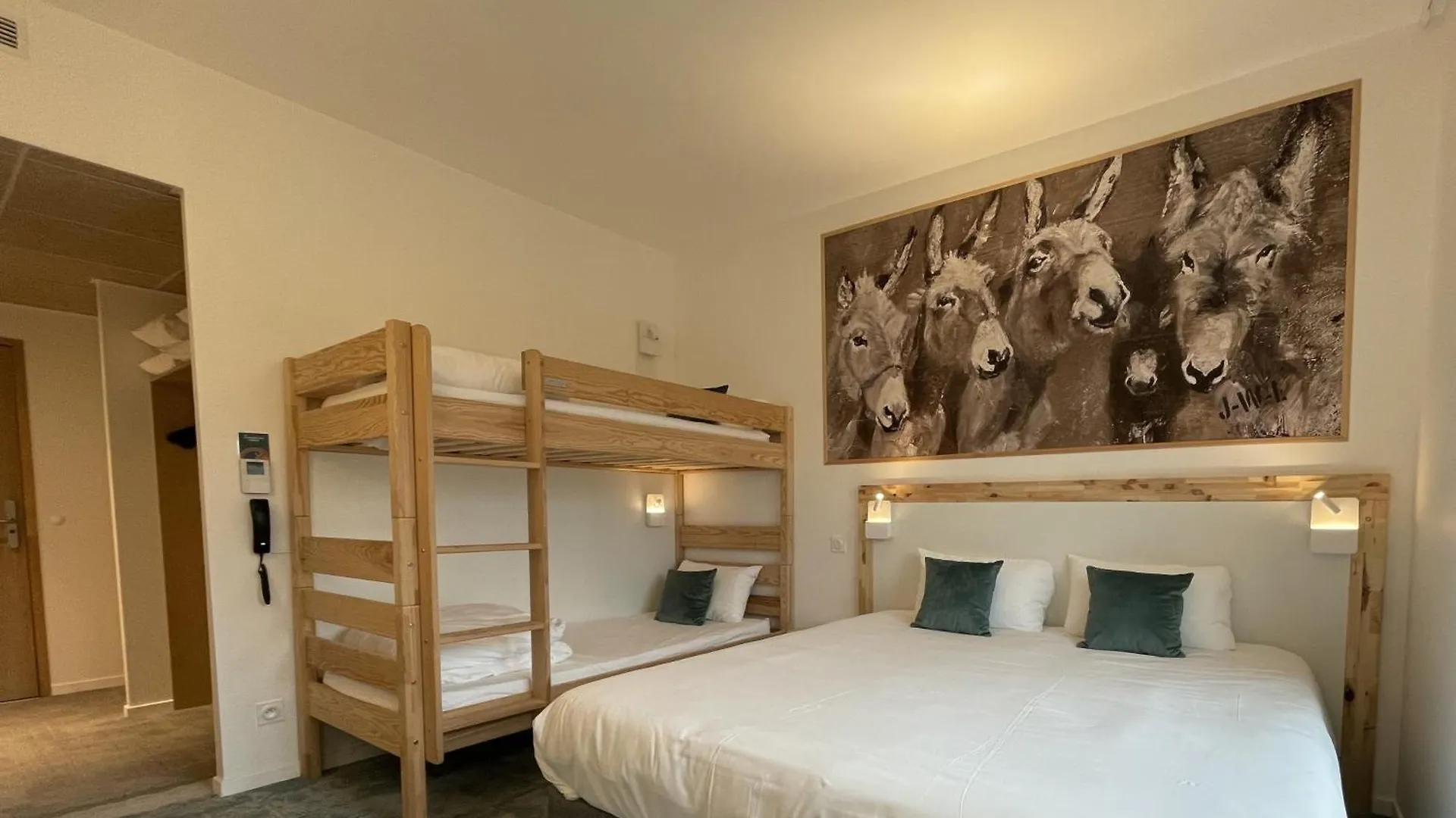 Shana Hotel & Residence Chanaz 3*,